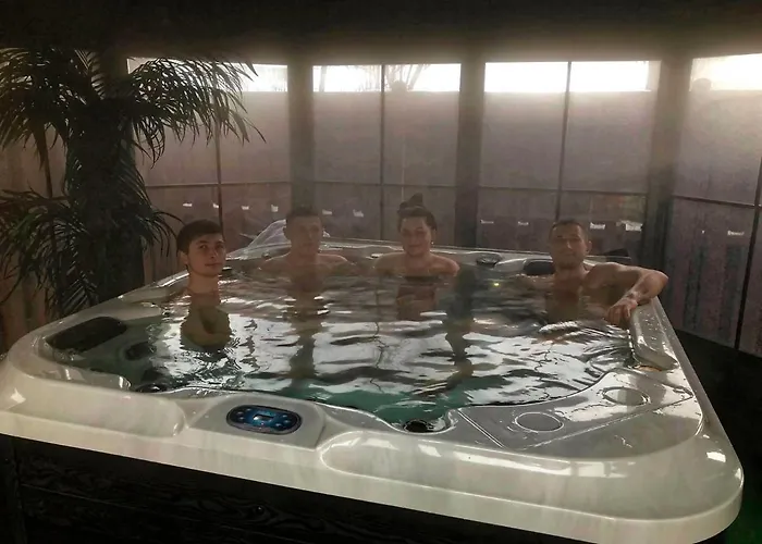 מלון Restaurant Rodizio Paderborn 2*